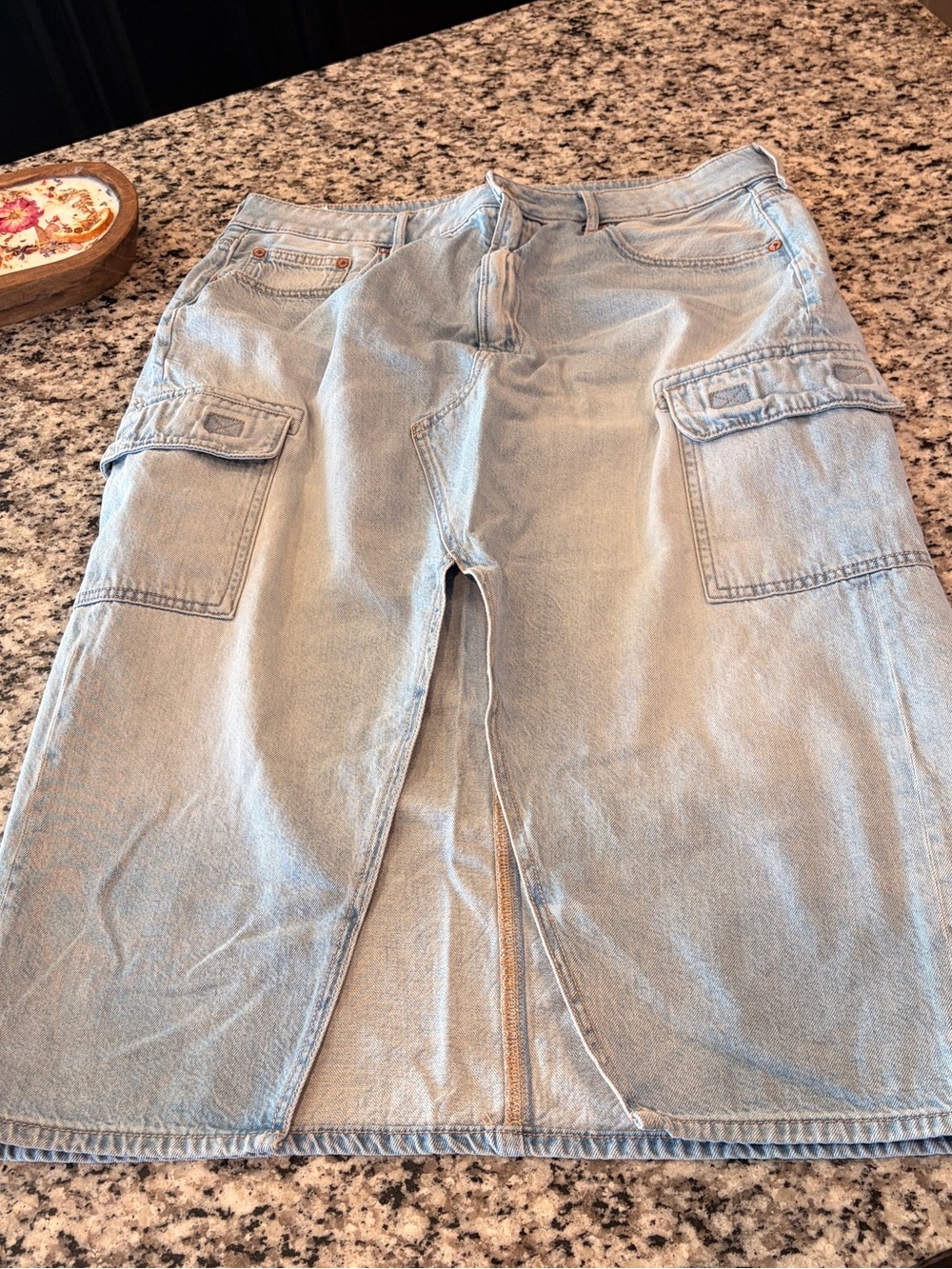 NWOT American Eagle Light Blue Cargo Denim High rise midi women’s size 14 skirt